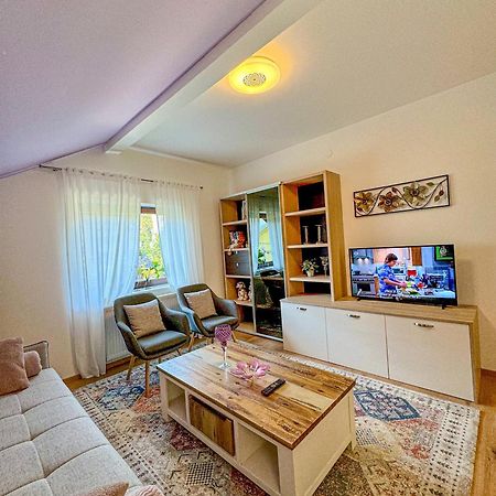 Apartman Mibel Zagreb Exterior foto